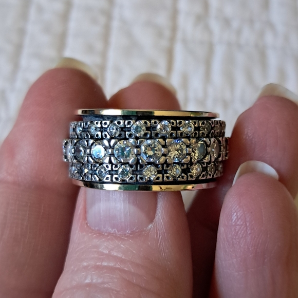 14kt Sterling Silver Triple Band Spinner White Stone Sz 8...